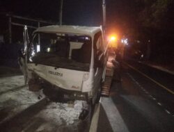 Kecelakaan Karambol, Pengemudi Truk di Blitar Meninggal Dunia Kecelakaan Karambol, Pengemudi Truk di Blitar Meninggal Dunia