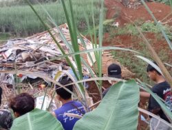 6 Orang Jadi Korban 54 Bencana Alam di Kabupaten Blitar selama 2024 6 Orang Jadi Korban 54 Bencana Alam di Kabupaten Blitar selama 2024