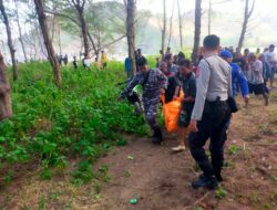 Cari Rumput, Pemuda Tambakrejo Tenggelam di Muara Sungai Pantai Jebring Cari Rumput, Pemuda Tambakrejo Tenggelam di Muara Sungai Pantai Jebring