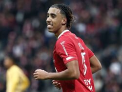 Real Madrid Selahkan Dapatkan Back Haus Gol Leny Yoro, PSG dan Liverpool Bisa Melenggo Real Madrid Selahkan Dapatkan Back Haus Gol Leny Yoro, PSG dan Liverpool Bisa Melenggo