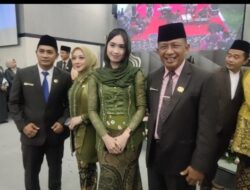 Mantan Wabup Blitar Dilantik Jadi DPRD Kabupaten Blitar Bersama Anak dan Menantu yang Berbeda Partai Mantan Wabup Blitar Dilantik Jadi DPRD Kabupaten Blitar Bersama Anak dan Menantu yang Berbeda Partai