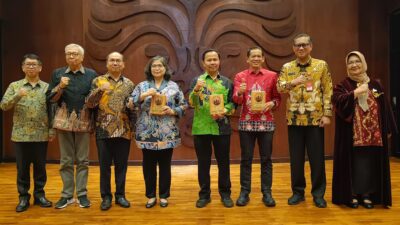 Keren, Kota Blitar Raih Penghargaan Kota Berkelanjutan dari UI Pemkot blitar raih penghargaan dari UI Kota Berkelanjutan 1