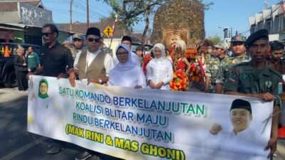 Bawaslu Kabupaten Blitar Ingatkan KPU soal Kesiapan Tes Kesehatan Rini Syarifah Diiringi Reog Ponorogo