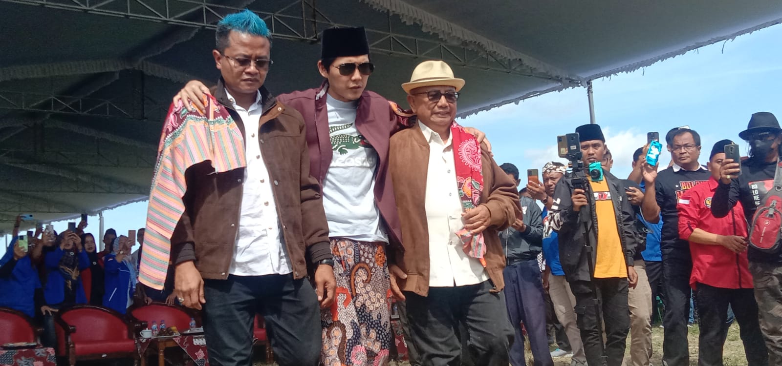 Gus Iqdam Gendong Rijanto-Beky Maju Pilkada Kabupten Blitar, Dawuh Para Kyai Blitar Raya Gus Iqdam Mengendong Rijanto dan Beky Herdiansyah