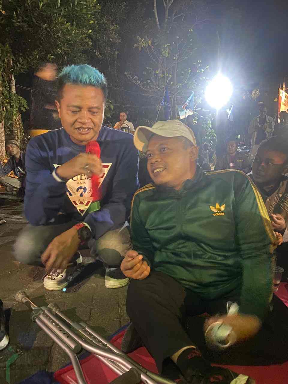 Kaji Beky Datangi Disabilitas yang Ingin Perubahan saat Nobar Timnas Indonesia di Mabes Pemenangan 4adcf3c6 cb74 44c9 8a99 5aa053d9ac51
