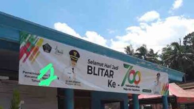Bawaslu Blitar Minta Instansi Turunkan Baliho yang Memuat Gambar Petahana saat Kampanye Bawaslu Blitar Minta Instansi Turunkan Baliho yang Memuat Gambar Petahana saat Kampanye