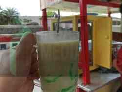 Menikmati 2 Minuman Khas Kota Blitar Kota Sang Proklamator Menikmati 2 Minuman Khas Kota Blitar Kota Sang Proklamator