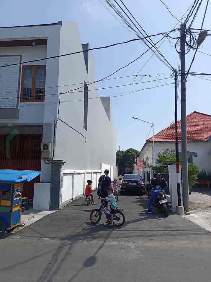 KAI Operasikan Jalan Baru di Sebelah Klinik Mediska Kediri untuk Mobilitas Masyarakat PT KAI Operasikan Jalan Baru di Sebelah Klinik Mediska Kediri untuk Mobilitas Masyarakat