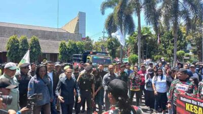 LSM GPI Mengepung Pendopo RHN Pamkab Blitar Mengkawal Kasus Sewa Rumah Dinas Wakil Bupati Blitar