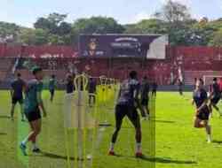 Waspadai Agretivitas Pemain Muda Barito Putera, Persik Kediri Boyong 23 Pemain Ke Bantul Waspadai Agretivitas Pemain Muda Barito Putera, Persik Kediri Boyong 23 Pemain Ke Bantul