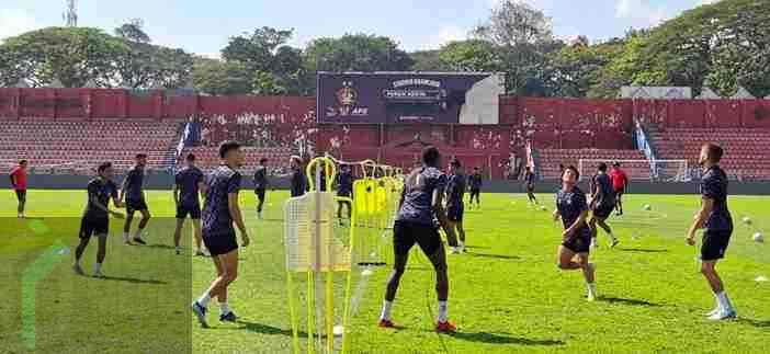 Persik Kediri Boyong 23 Pemain saat Bertandang ke Bantul Menghadapi Barito Putera dalam Lanjutan Liga 1 2024/200/24.