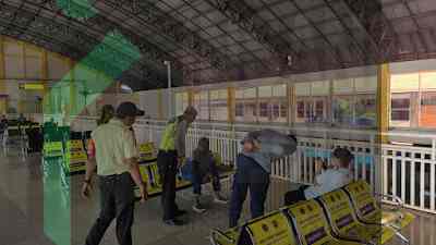 Polresta Sidoarjo Periksa Bus Tujuan Bali, Tingkatkan Keamanan KTT Indonesia Africa Forum (IAF) ke-2