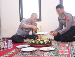 Kapolres Blitar Pimpin Doa Bersama dan Resmikan Barak Dalmas Polres Blitar Kapolres Blitar Pimpin Doa Bersama dan Resmikan Barak Dalmas Polres Blitar