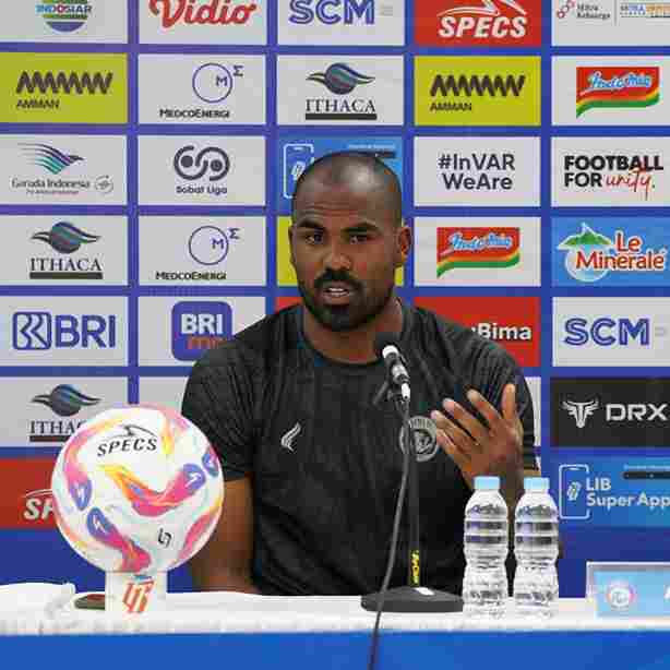 Arema FC Yakin Menang Menantang Klub di Dasar Klasemen PSS Thales Lira Pemain Arema FC