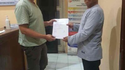 Dapat Nasi Kota Bertuliskan Mas Ibin - Mbak Elim di Masjid, Warga Kota Blitar Lapor Bawaslu Dapat Nasi Kota Bertuliskan Mas Ibin – Mbak Elim di Masjid, Warga Kota Blitar Lapor Bawaslu