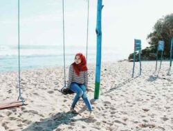 3 Pantai yang Wajib Kamu Kunjungi di Tulungagung, Manjakan Mata Pelepas Penat usai Kerja 3 Pantai yang Wajib Kamu Kunjungi di Tulungagung, Manjakan Mata Pelepas Penat usai Kerja