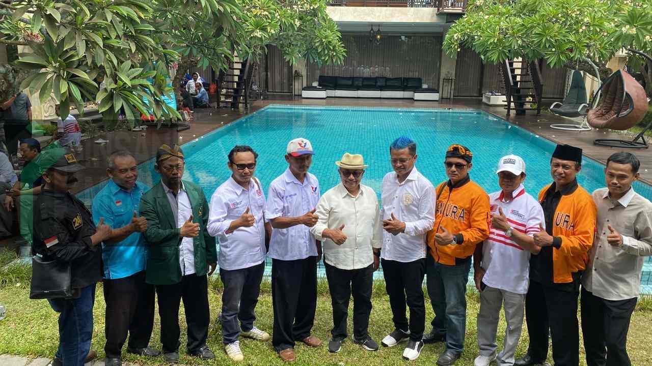 Mau Mendengar dan Dihargai, Alasan Partai Non Parlemen Pilih Dukung Rijanto-Beky di Pilkada Kabupaten Blitar Partai Non Parlemen di Kabupaten Blitar Mendukung Pasangan Rijanto-Beky Herdiansyah di Pilkada Kabupaten Blitar 2024