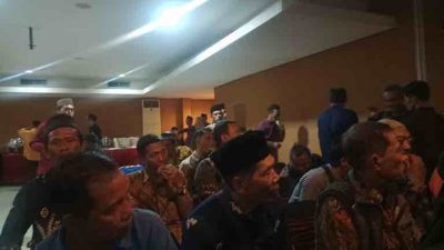 5 Perwakilan BPD Setiap Kecamatan Bertemu Mak Rini, Diduga Melanggar Aturan BPD Kabupaten Blitar Menghadiri Pertemuan dengan Calon Bupati Blitar Rini Syarifah