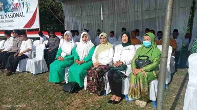 Panitia Hari Santri Kecamatan Ponggok Kecewa, Peringatan Hari Santri Didatangi Cabup Mak Rini