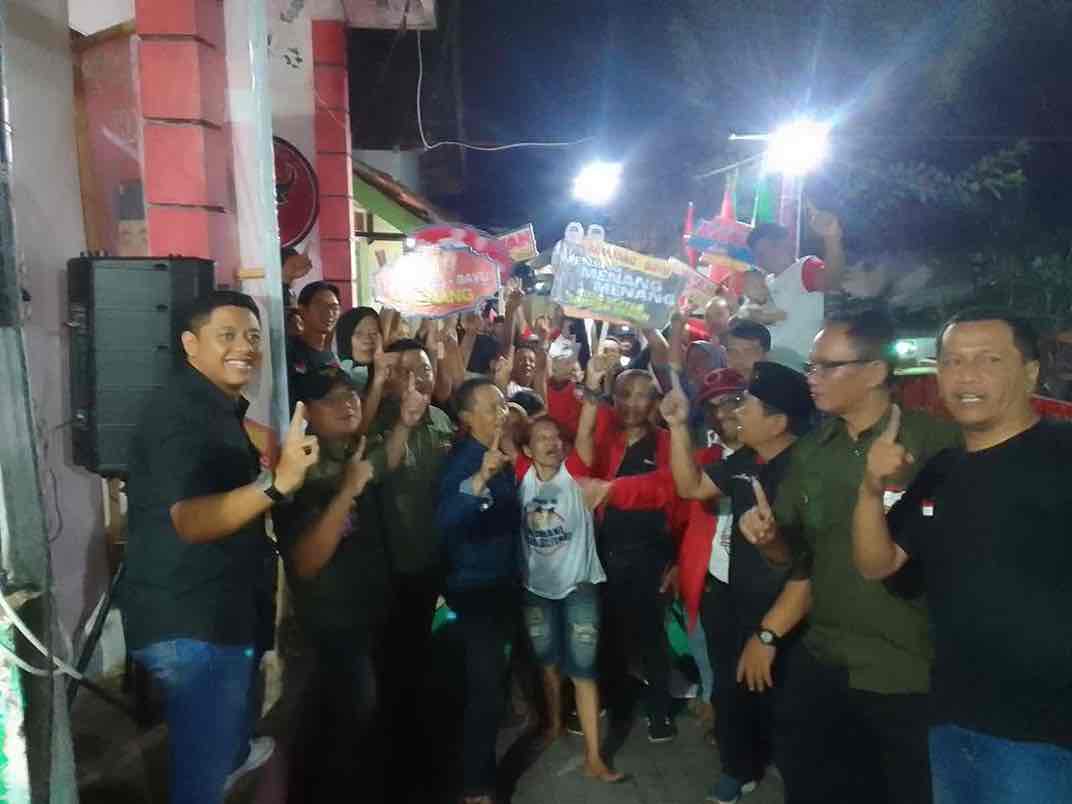 Cawali Blitar, Bambang Bayu Komitmen Tingkatkan Kualitas Pendidikan Kota Blitar Pasangan Calon Walikota dan Wakil Walikota Blitar Bambang Rianto dan Bayu Setyo Kuncoro Menyapa Warga
