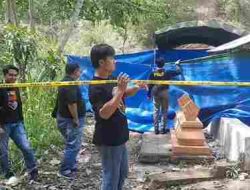 Tim Forensik Bongkar Makam Santri di Blitar untuk Autopsi, Lengkapi Berkas Penyidikan Polisi Tim Forensik Bongkar Makam Santri di Blitar untuk Autopsi, Lengkapi Berkas Penyidikan Polisi