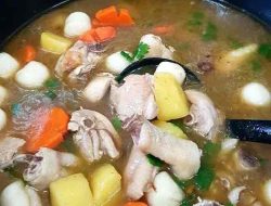 8 Makanan dan Minuman yang Cocok untuk Tingkatkan Kekebalan Tubuh di Musim Hujan 8 Makanan dan Minuman yang Cocok untuk Tingkatkan Kekebalan Tubuh di Musim Hujan