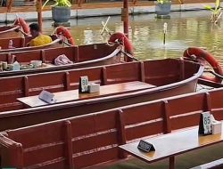 Unik Kuliner di Blitar Bernuansa Laut, Makan di Atas Perahu yang sahdu Unik Kuliner di Blitar Bernuansa Laut, Makan di Atas Perahu yang sahdu