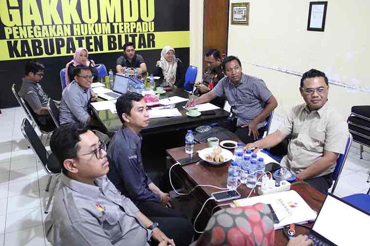 Bawaslu Hentikan Laporan Dugaan Paslon Hentikan Debat Publik Terbuka Bawaslu Kabupaten Blitar