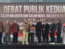 KPU Kota Blitar Sampaikan Maaf Karena Data Panelis Debat Kedua Salah Data KPU Kota Blitar Sampaikan Maaf Karena Data Panelis Debat Kedua Salah Data