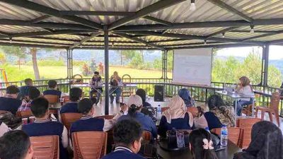Ironis, Bawaslu Kabupaten Blitar Temukan Oknum KPPS tidak Netral Ironis, Bawaslu Kabupaten Blitar Temukan Oknum KPPS tidak Netral