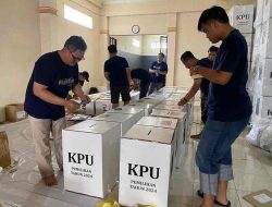 KPU Kota Blitar Mulai Distribusikan Logistik Pilkada 23 November KPU Kota Blitar Mulai Distribusikan Logistik Pilkada 23 November