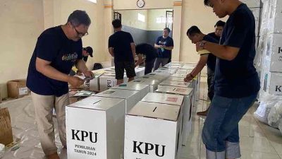 Setting Packing Logistik Pilkada 2024 Kota Blitar