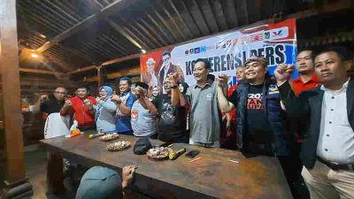 Rizky Menang, Kaji Beky Ajak Warga Awasi dan Ingatkan untuk Bangun Kabupaten Blitar  Rizky Menang, Kaji Beky Ajak Warga Awasi dan Ingatkan untuk Bangun Kabupaten Blitar