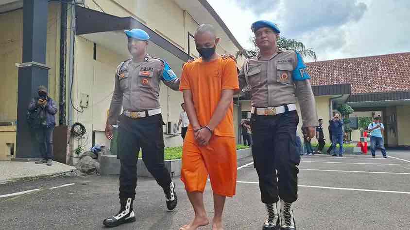 AFF (27) Pelaku Perampokan Swalayan di Nganjuk Dibekuk Polisi