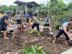 Satlantas Polres Blitar Bantu Warga Perbaiki Makam yang Rusak Akibat Banjir di Desa Birowo Satlantas Polres Blitar Bantu Warga Perbaiki Makam yang Rusak Akibat Banjir di Desa Birowo