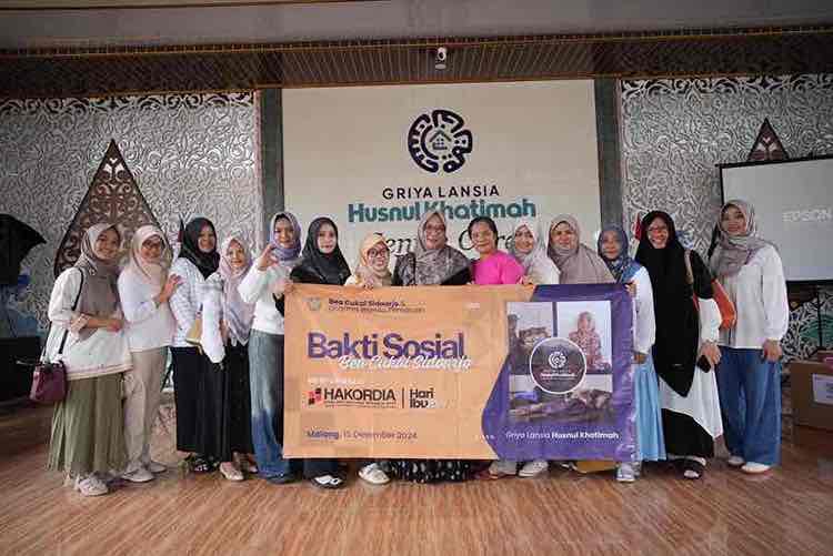 Bea Cukai Sidoarjo menggelar bakti sosial ke Griya Lansia Husnul Khatimah di Wajak, Kabupaten Malang, pada Minggu (15/12).