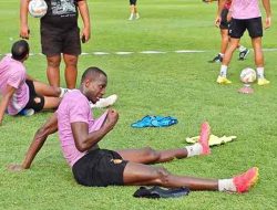 Sembuh Lebih Cepat Gelandang Import Persik Kediri Ousmane Fane Siap di Turunkan Lawan Madura United Sembuh Lebih Cepat Gelandang Import Persik Kediri Ousmane Fane Siap di Turunkan Lawan Madura United