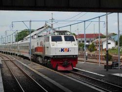 Kereta Api Kahuripan menjadi KA Favorit Keberangkatan dari Daop 7 Madiun Kereta Api Kahuripan menjadi KA Favorit Keberangkatan dari Daop 7 Madiun