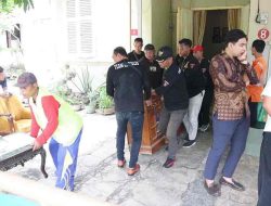 Amankan Aset dari Warga , KAI Daop 7 Madiun Keluarkan Isi dari Dalam Bangunan Amankan Aset dari Warga , KAI Daop 7 Madiun Keluarkan Isi dari Dalam Bangunan