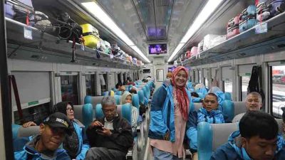 Penumpang Kereta Api di Liburan Nataru 2024/2025