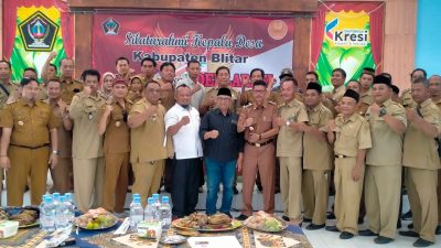 Perangkat Desa se Kabupaten Blitar Deklarasi Siap Mensukseskan Program Bupati dan Wakil Bupati Blitar Terpilih Rijanto Beky