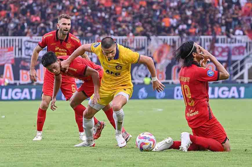 Tampil Kurang Greget Persik Kediri Tumbang Lawan Persija 2-0, Rekor Tak Terkalahkan Tandang Pecah Persik Kediri Kalah Telak 2-0 dari Jakarta (istimewa)