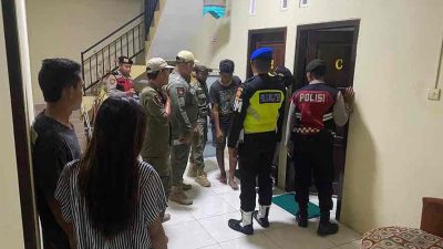 15 Pasangan Kumpul Kebo Terjadi Razia di Sejumlah Rumah Kos di Kota Blitar 15 Pasangan Kumpul Kebo Terjadi Razia di Sejumlah Rumah Kos di Kota Blitar