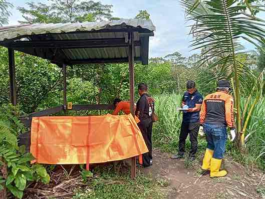 Warga Desa Jenggolo, Kecamatan Kepanjen, Kabupaten Malang, Jawa Timur Digegerkan Penemuan Mayat Perempuan di Gubuk Setengah Telanjang