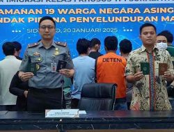 17 WNA Hendak Diamankan Imigrasi Surabaya saat Hendak Diselundupkan ke Eropa 17 WNA Hendak Diamankan Imigrasi Surabaya saat Hendak Diselundupkan ke Eropa