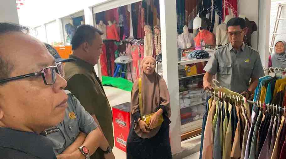 Keluhan Pedagang Lantai 2 Pasar Legi Sepi, tidak Setiap Hari Laku Bertarung Untung Rugi Komisi 3 DPRD Kota Blitar Sidak ke Pasar Legi Kota Blitar