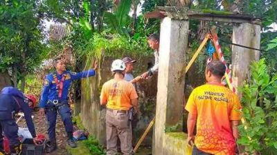 Masuk ke Sumur, Nenek 76 Tahun di Wlingi Ditemukan Meninggal, Begini Kronologinya