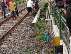 Terobos Palang Pintu Rel Kereta Api, Pemotor Terseret 20 Meter, Begini Kondisinya Terobos Palang Pintu Rel Kereta Api, Pemotor Terseret 20 Meter, Begini Kondisinya