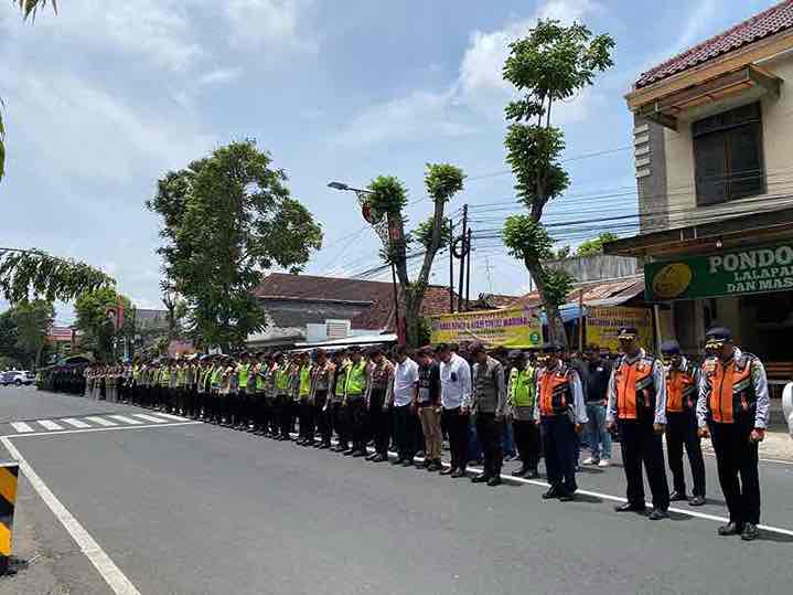 Apel Gabungan Pengamanan Laga Arema vs PSS Sleman di Stadion Supriyadi Kota Blitar