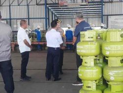 Antisipasi Gas LPG 3 Kg Langka, Polres Blitar Sidak SPBE Bence Antisipasi Gas LPG 3 Kg Langka, Polres Blitar Sidak SPBE Bence